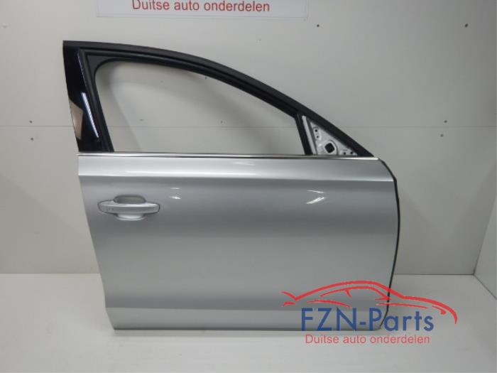 Portier 4Deurs rechts-voor Audi A8 (22744498)