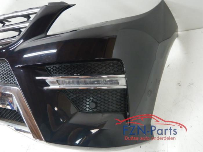 Mercedes-Benz ML W166 AMG-Line Voorbumper 6PDC KLS Kleur: Obsidian Schwarz 9197 10KM Oud