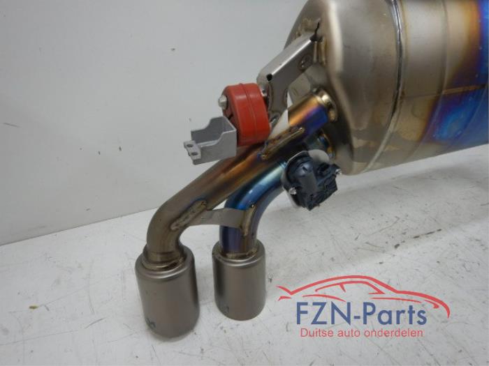 VW Golf 8 R Uitlaat Einddemper Akrapovic