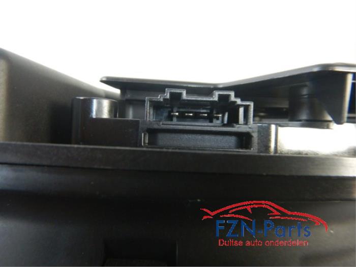 VW Golf 8 Harman Kardon Subwoofer