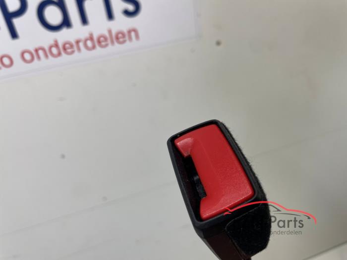 VW Passat Variant 3G5 Veiligheidsgordel Insteek Links-Voor