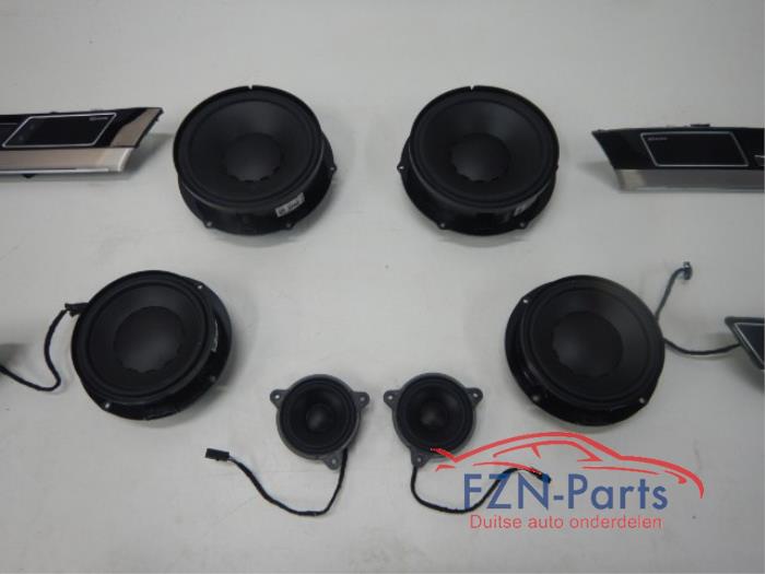 VW Passat B8 Facelift Dynaudio Speakerset Inleglijsten Verlicht