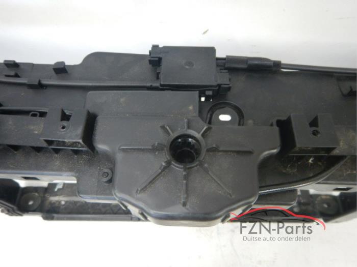 VW Taigo 2G7 Front+Sloten