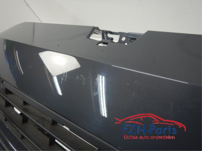 VW Golf 8 Voorbumper 4PDC LI7F Urano Grey
