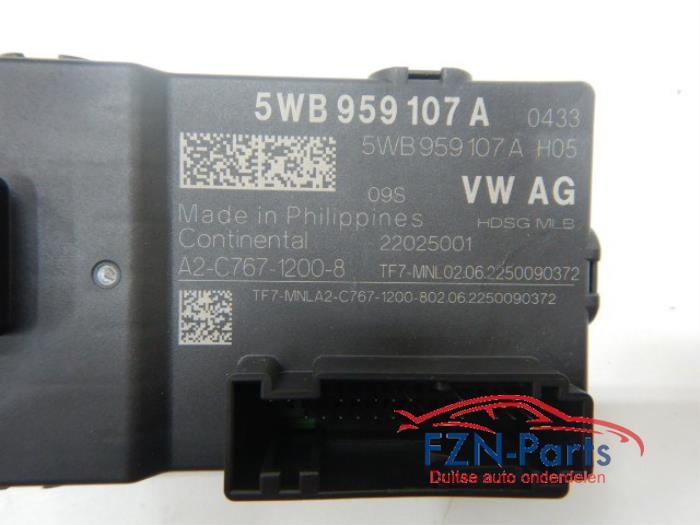 Module achterklep motor Audi Q2 (22743563)