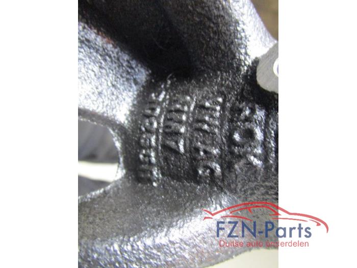VW Golf 7 Fusee Links-voor
