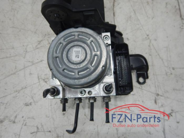 Audi RS3 8V ABS Pomp (Hydraulic Unit Connector)