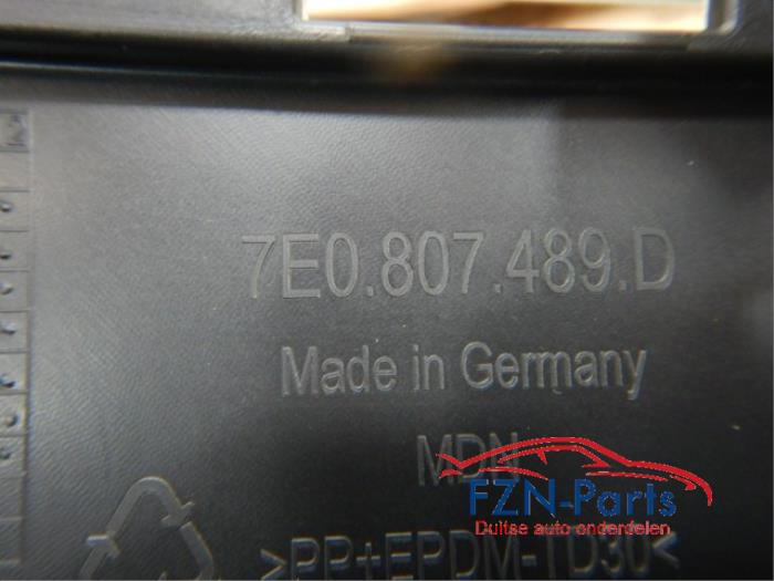 Bumper mistlamp Volkswagen Transporter (22742979)
