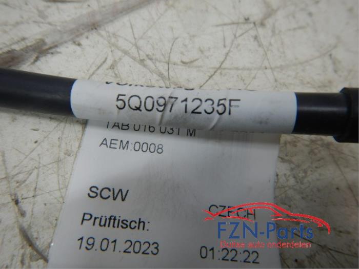 Accu sensor Volkswagen Golf (22743616)