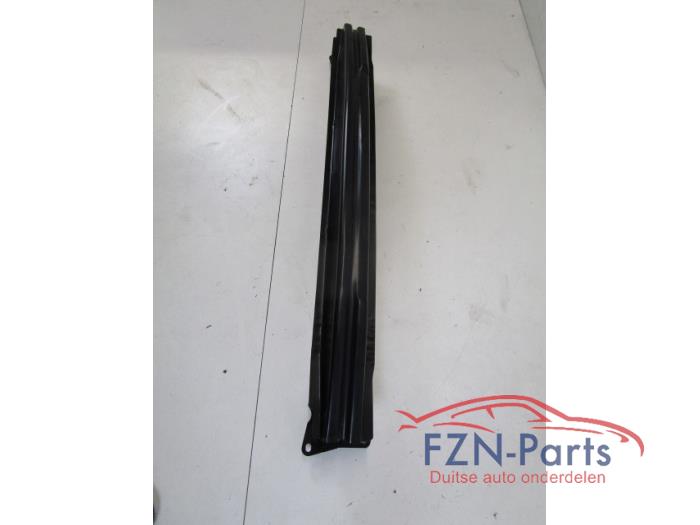 VW Golf 5 / 6 Bumperbalk Achterzijde