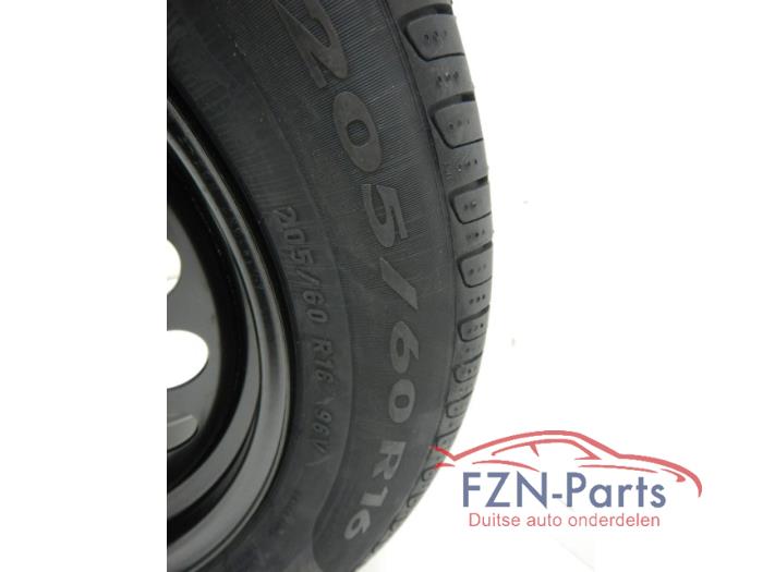 VW Touran 5TA 16 INCH Thuiskomer Reserve wiel