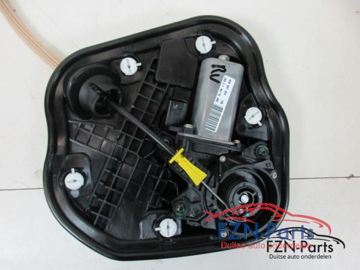 Sluithulpmotor portier rechts-voor Audi A7 (22740604)