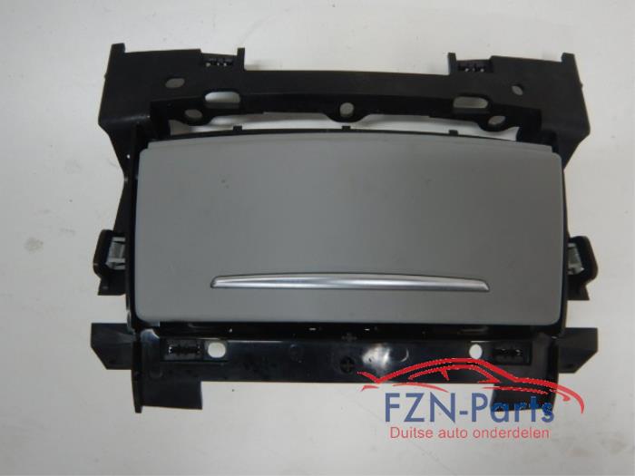 Audi A8 4H Asbak Middenconsole 12V