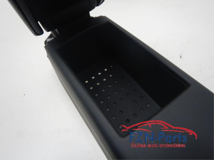 Audi A3 8V MiddenConsole Armsteun