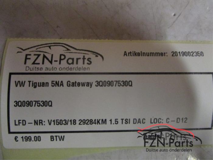 Gateway module Volkswagen Tiguan (22739533)
