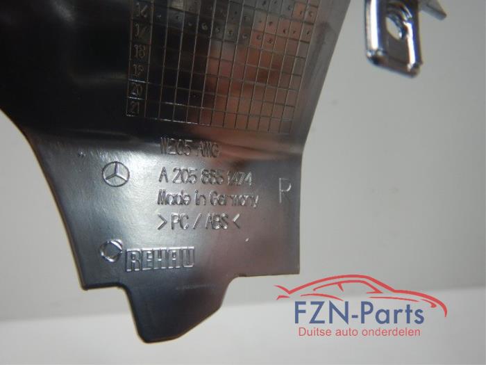 Mercedes-Benz C-Klasse W205 Voorbumper Inleg Rechts Chrome