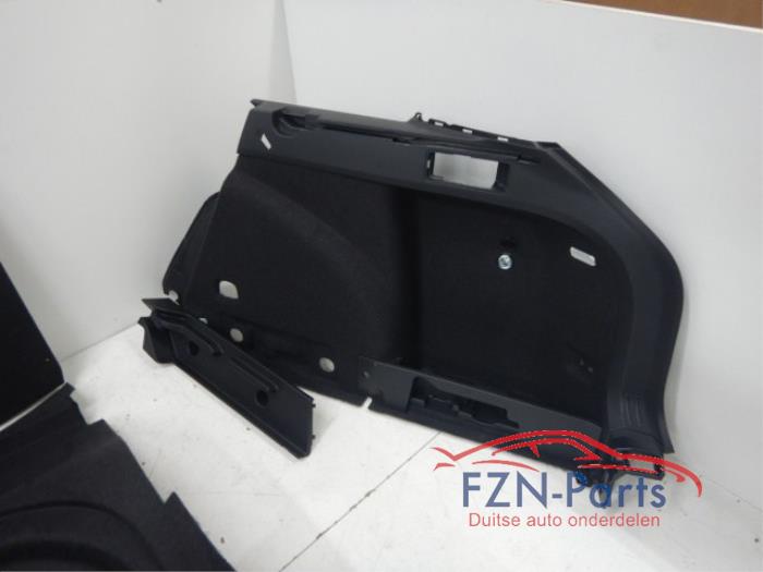 VW Golf 8 Variant Achterklep Bekleding + Instap + Laadvloer