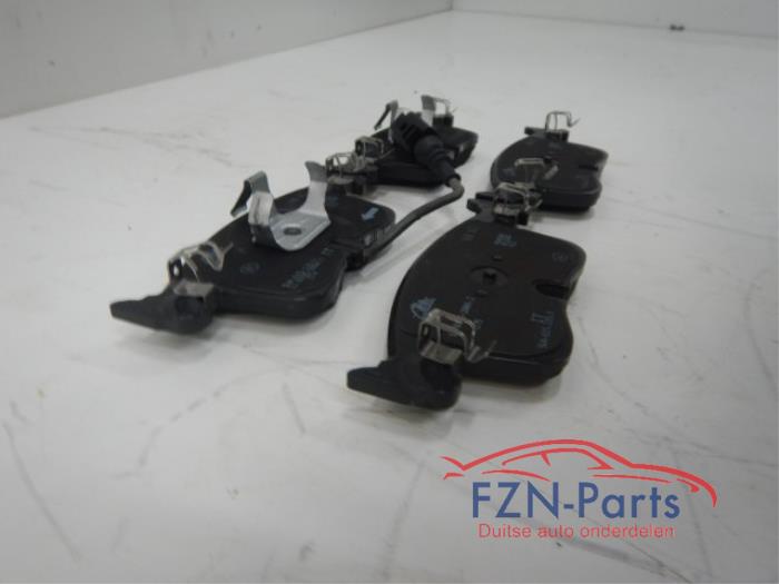 VW Golf 8 Remblokken Voorzijde Set