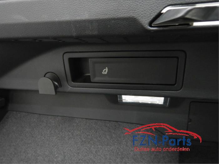 VW Tiguan 5NA Achterklep Bekleding Laadvloer 230V