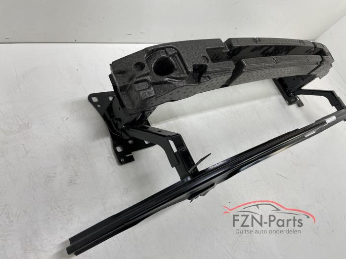 VW Golf 8 gti bumperbalk voozrzijde +strip + schuim