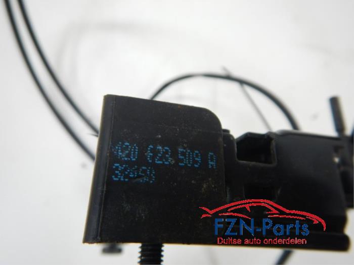 Slotmechaniek Motorkap Audi R8 (22742854)