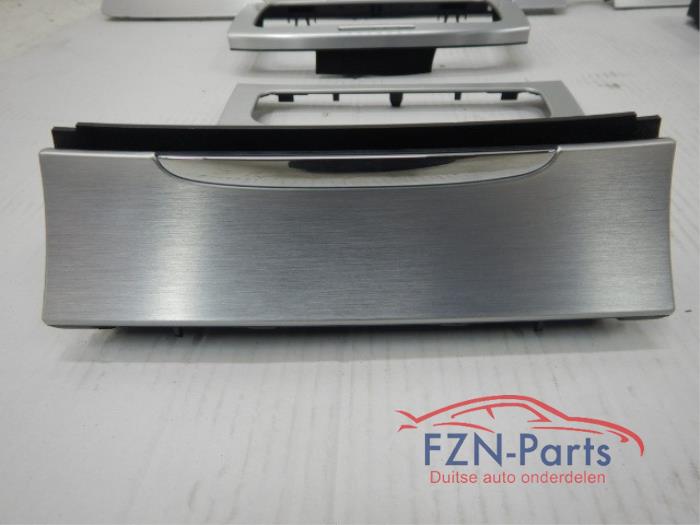 VW Passat 3C8 Inleg Dashboard Grijs Aluminium Look