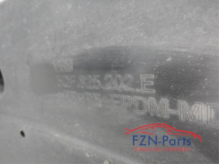 VW Tiguan Bodemplaat Rechts