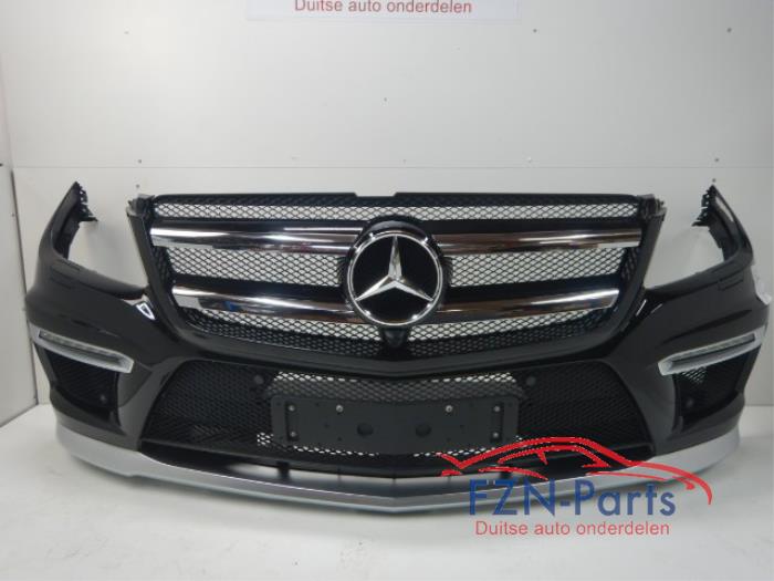 Voorbumper Mercedes GLE (22722082)