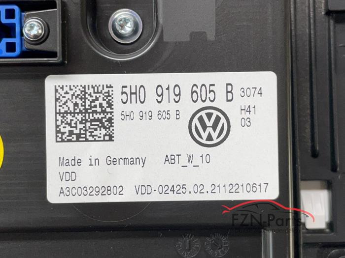 VW Golf 8 GTE Multimedia Display scherm
