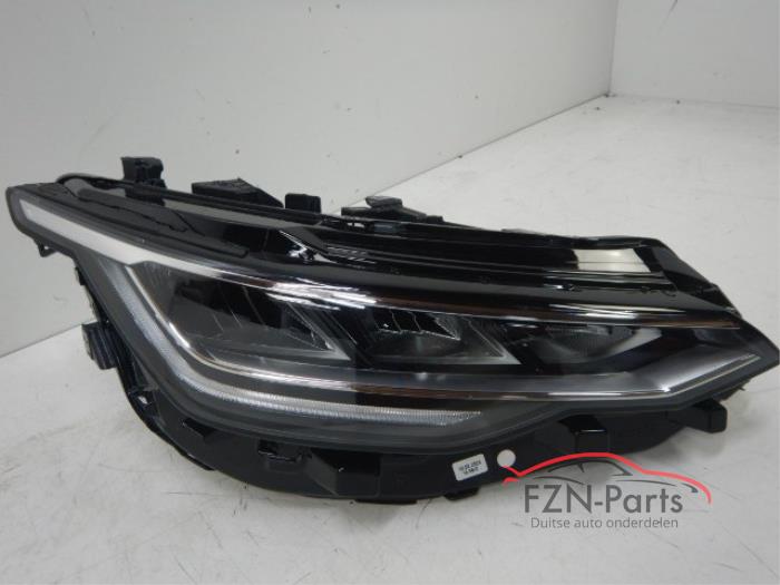 VW Golf 8 5H0 Facelift Koplamp Volled Rechts