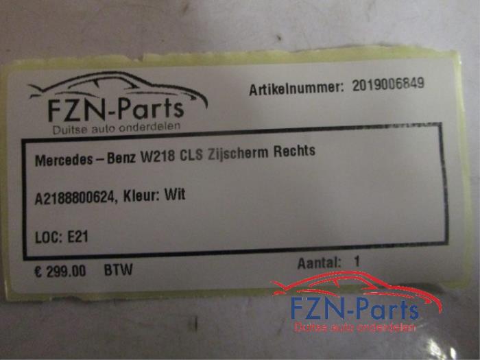 Mercedes-Benz W218 CLS Zijscherm Spatscherm Rechts