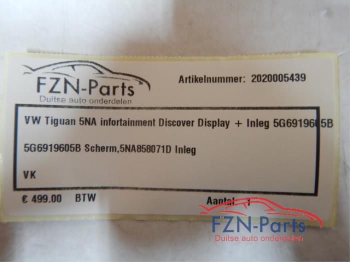 VW Tiguan 5NA Infotainment Discover Display + Inleg
