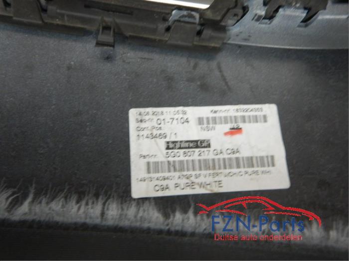 Voorbumper Volkswagen Golf (22721354)