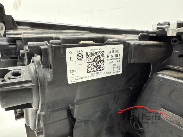 Koplamp links Volkswagen Golf (22912933)