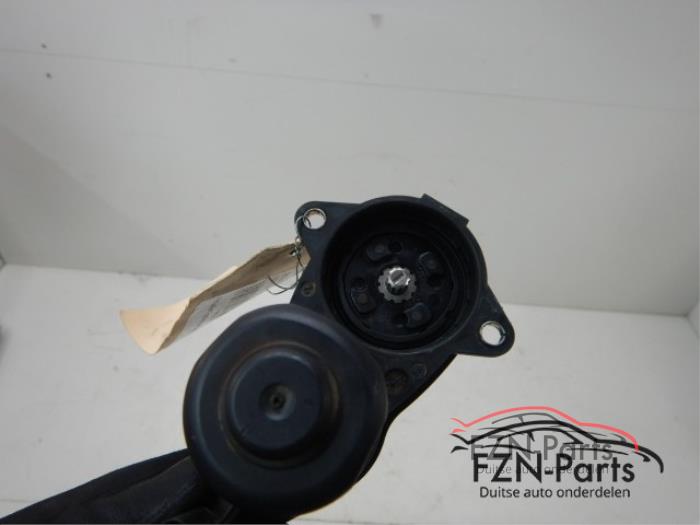 Handrem motor Mercedes S-Klasse (22743804)