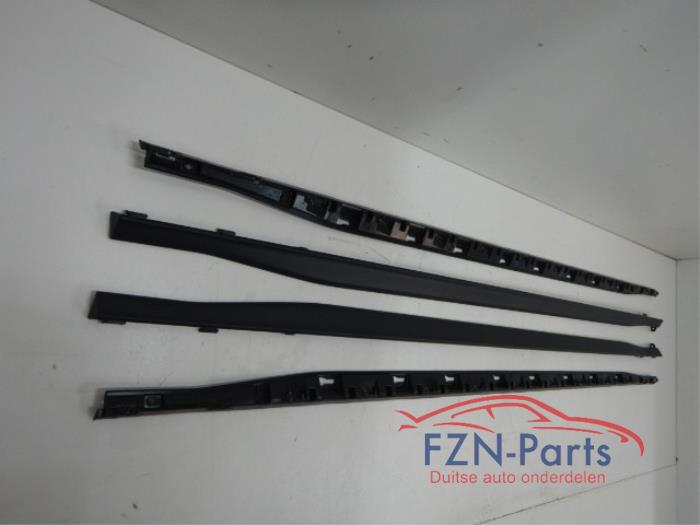 Zijskirtset links+rechts Volkswagen Golf (22727674)