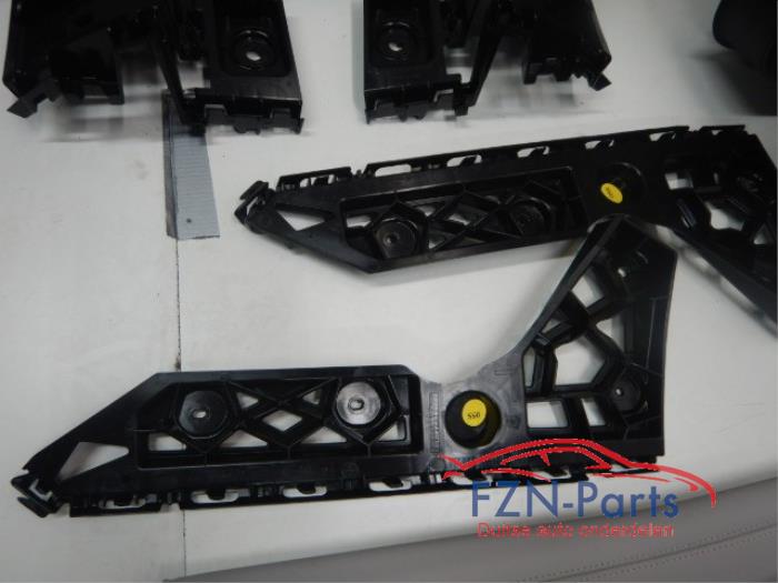 VW Tiguan 571 Bumpergeleider set Achterzijde Bumper geleider L + R