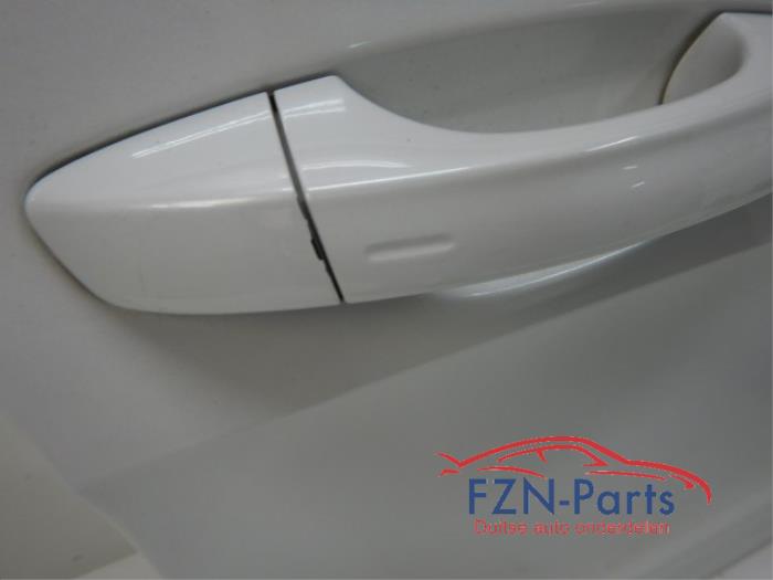 VW Golf 7 Portier Rechts-Voor Orxyweiss LOK1 Kleur: LOK1 OrxyweissLichte Lakschade zie fotosMist Raam/Ruit !!!! 1.0 TSI 124239 01-11-2016 01-08-2020
1.6 TDI 4motion 59289 01-01-2013 01-03-2017
2.0 TDI 59071 01-11-2012 01-08-2020
1.4 GTE Hybrid 106227 01-05-2014 01-08-2020
1.2 TSI 57456 01-11-2012 01-03-2017
1.6 107945 01-05-2014 01-07-2017
1.4 TSI MultiFuel