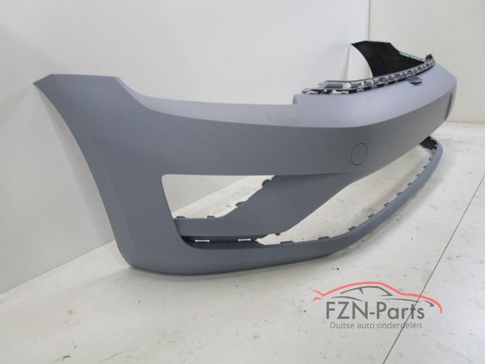 VW Sportsvan Voorbumper Ongespoten Kaal