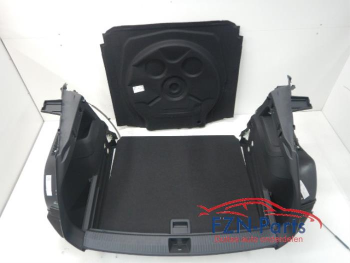 VW Tiguan 571 Achterklep Bekleding + instap + Laadvloer