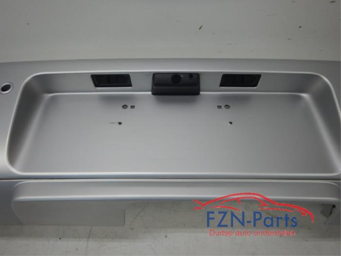 Land Rover Defender L663 Achterbumper 6PDC L