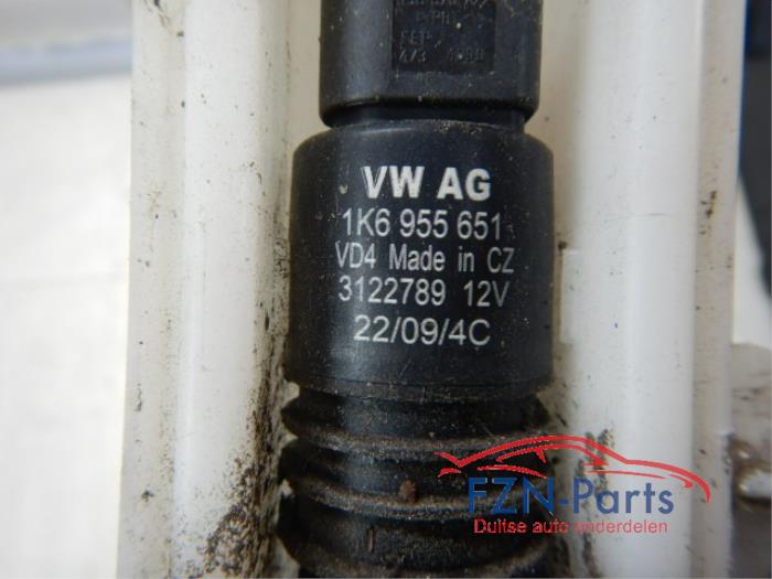 VW Passat B6 Ruitenvloeistoftank RVS