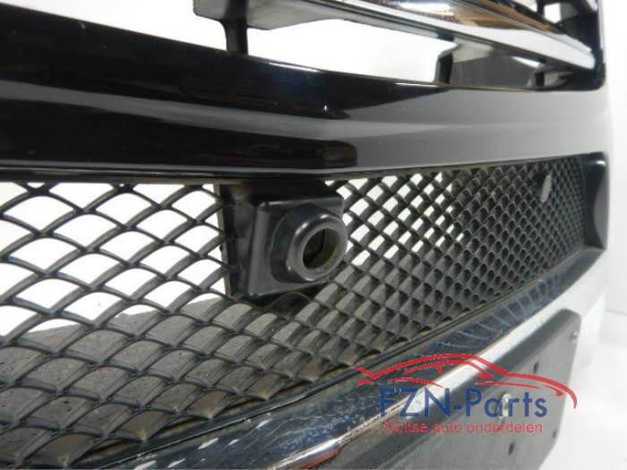 Mercedes-Benz W166 ML-Klasse AMG-Line Voorbumper 6PDC KLS 9197 Kleur: Obsidianschwarz 9197