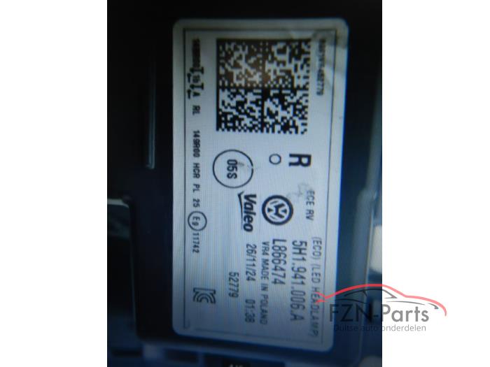 VW Golf 8 5H0 Facelift Koplamp Volled Rechts