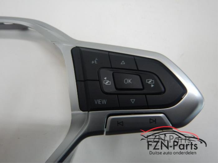 VW Passat B8 facelift stuur inleg+knopjes MF+ACC VIEW