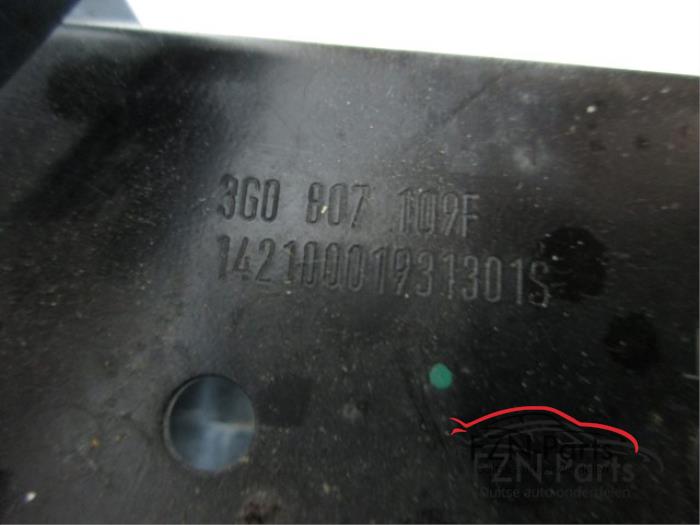 Diversen Volkswagen Passat (22745060)