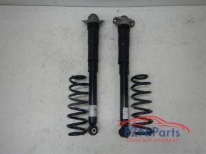 VW Golf 8 R Schokdemper Veren Set Achterzijde