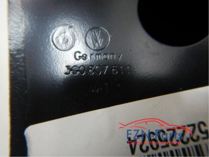 VW Passat B8 Bumperbalk Voorzijde
