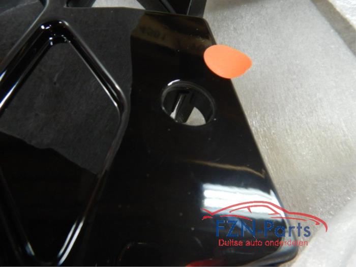 VW Golf 8.5 Facelift R-Line Voorbumper Inleg Rooster Hoogglans