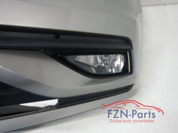 Voorbumper Volkswagen Golf (22721214)
